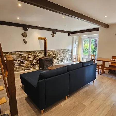 Дом отдыха Les Rochelles Saint-Aubin-de-Terregatte